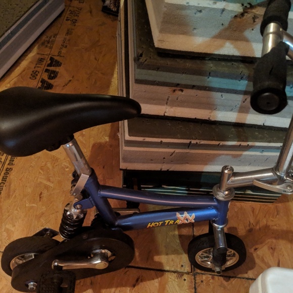 Clothes - Picture 3 of 8